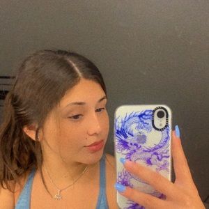 Meet your Posher, Abbigail